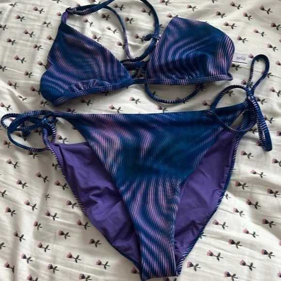 🌀Onia~Remi Printed Triangle Blue Ultraviolet Bikini Set - Picture 6 of 6